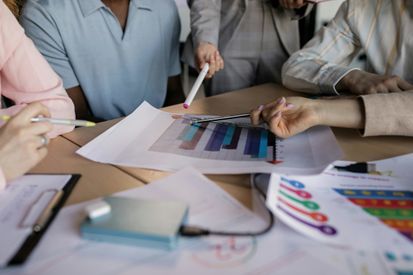 Mopet '96 Kft. rólunk