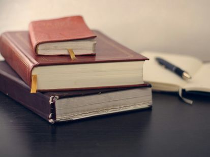 Mopet 96 Kft. rólunk